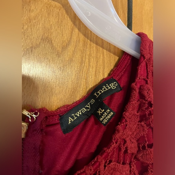 Crochet Sleeveless top - Picture 3 of 3